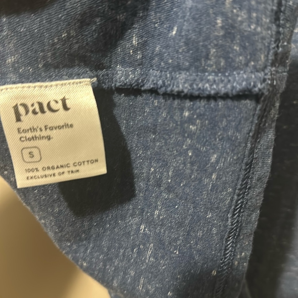 🌼PACT‎ 100% Organic sleeveless blue TSHIRT. Size S - Picture 6 of 6